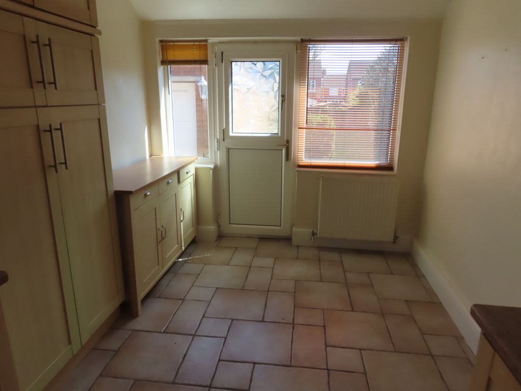 Property photo 3 of 25