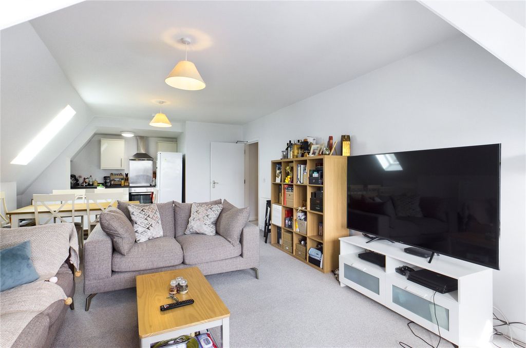 Property photo 2 of 13 Living/Dining Room