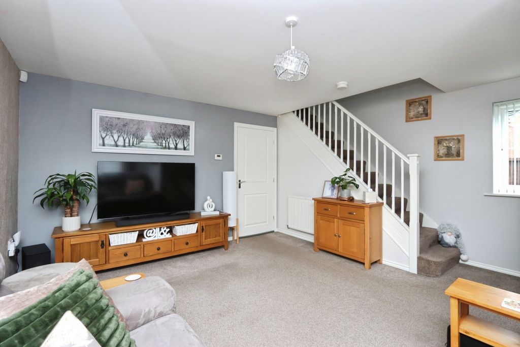 Property photo 3 of 15