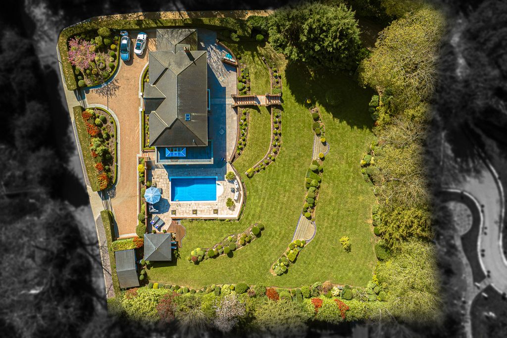 Property photo 3 of 48