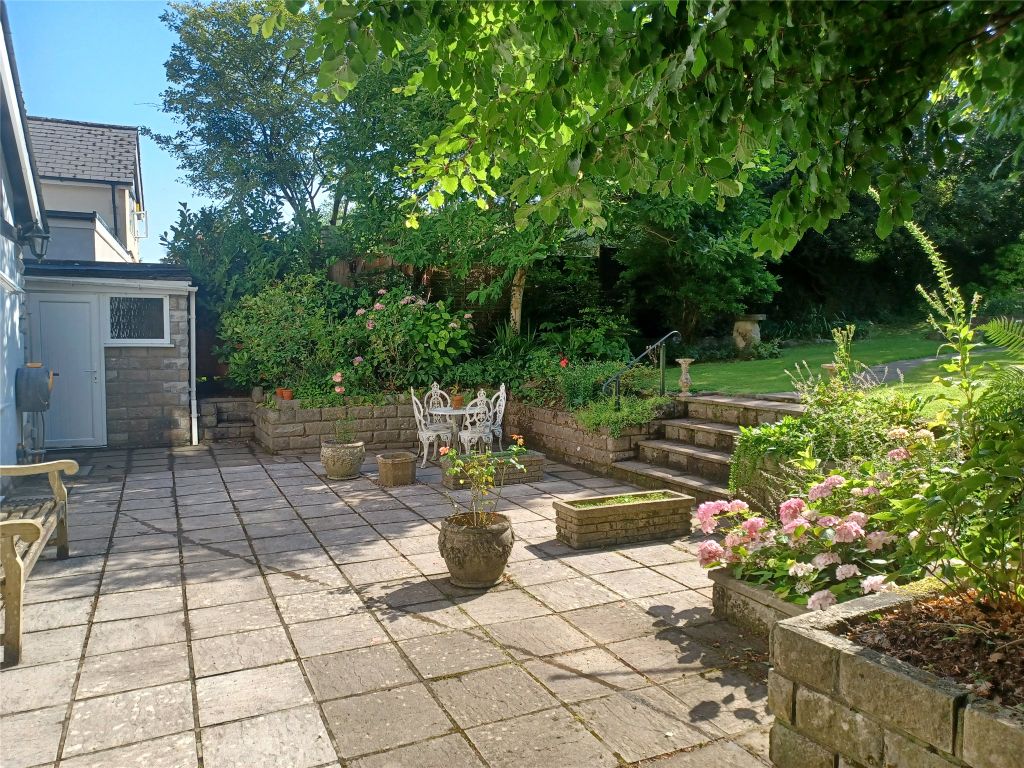 Property photo 3 of 27 Picture No. 35