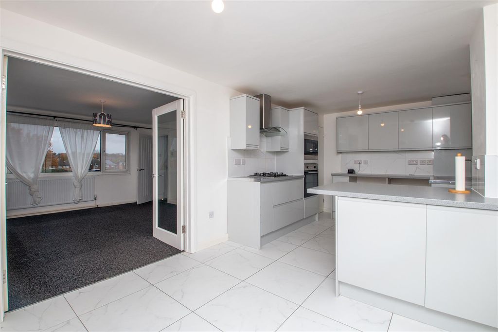 Property photo 1 of 12 Westmins_9.Jpg