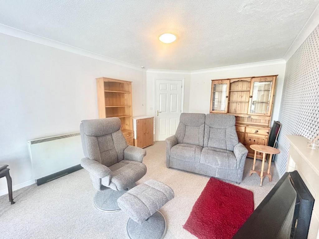 Property photo 3 of 27