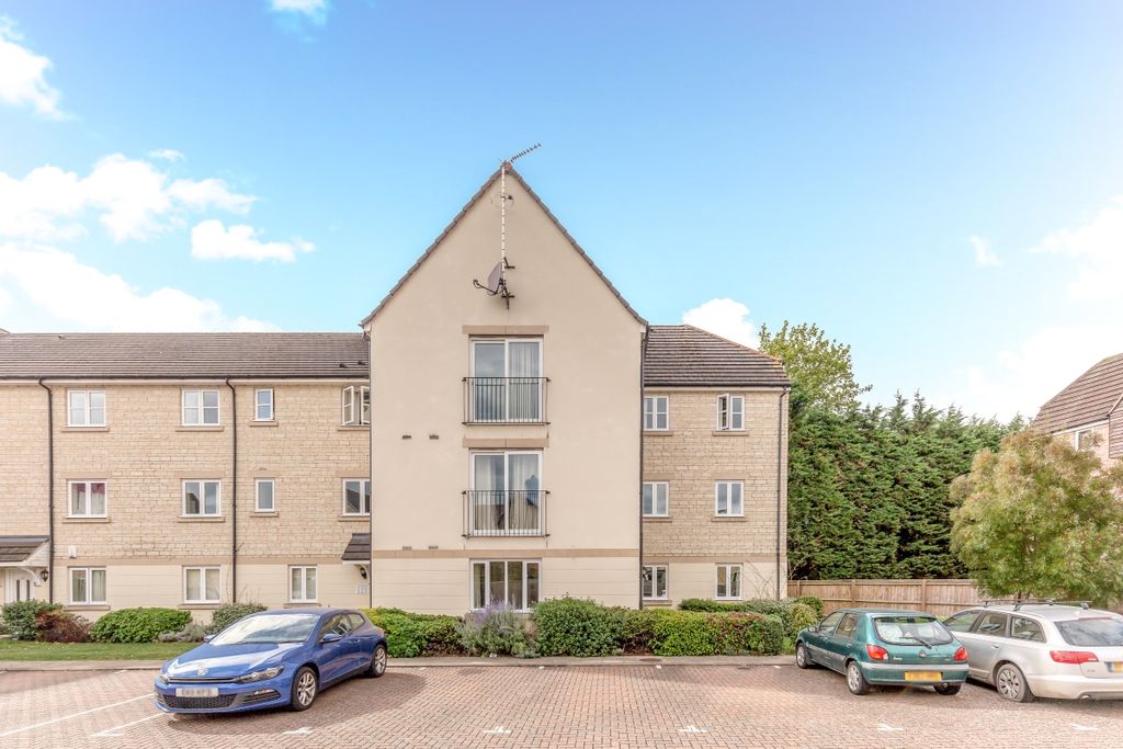 Property photo 1 of 9 73477 (2)