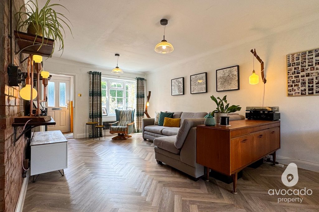Property photo 1 of 22 5107771