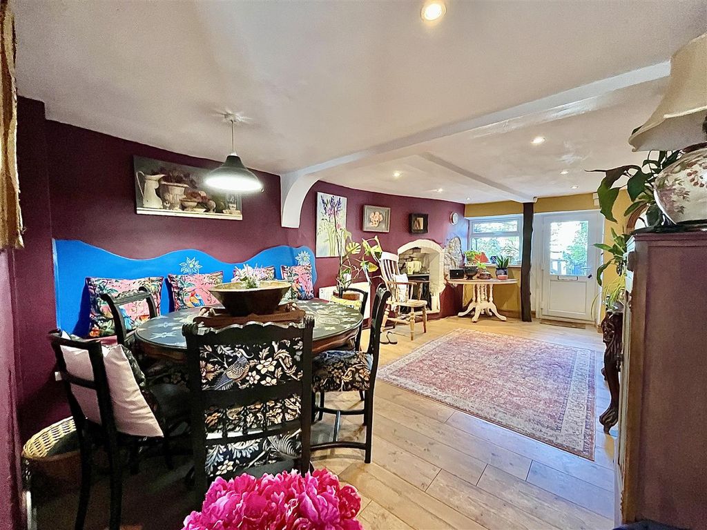 Property photo 3 of 24