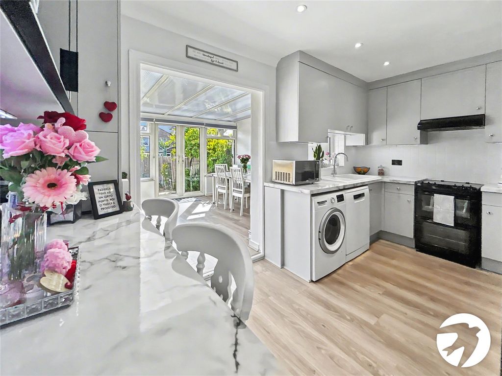 Property photo 1 of 57 Picture No. 64