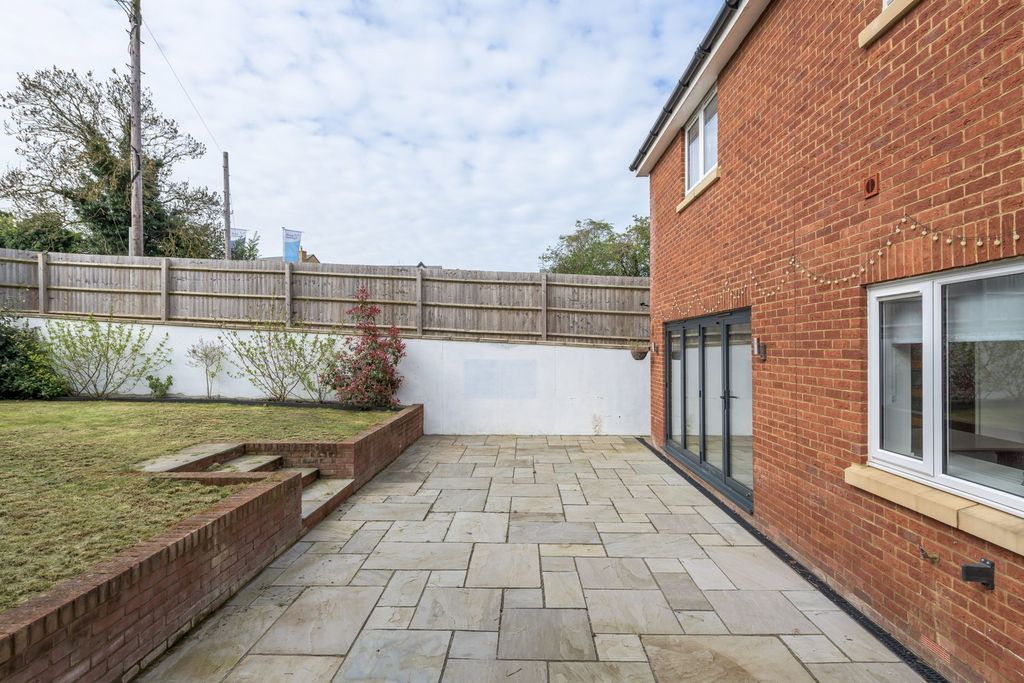 Property photo 3 of 15