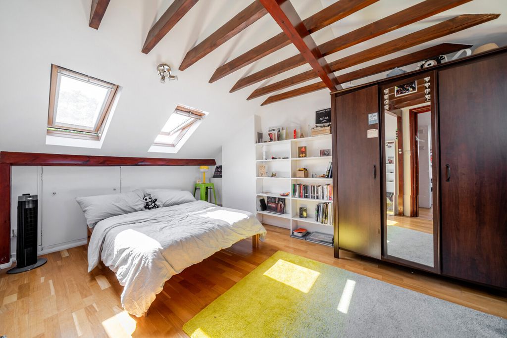 Property photo 3 of 15 1477361-11-6A3E47...