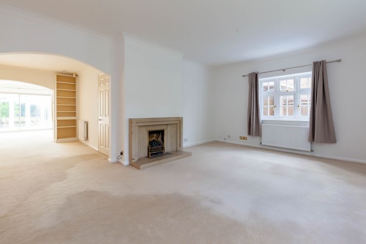 Property photo 3 of 12 300574
