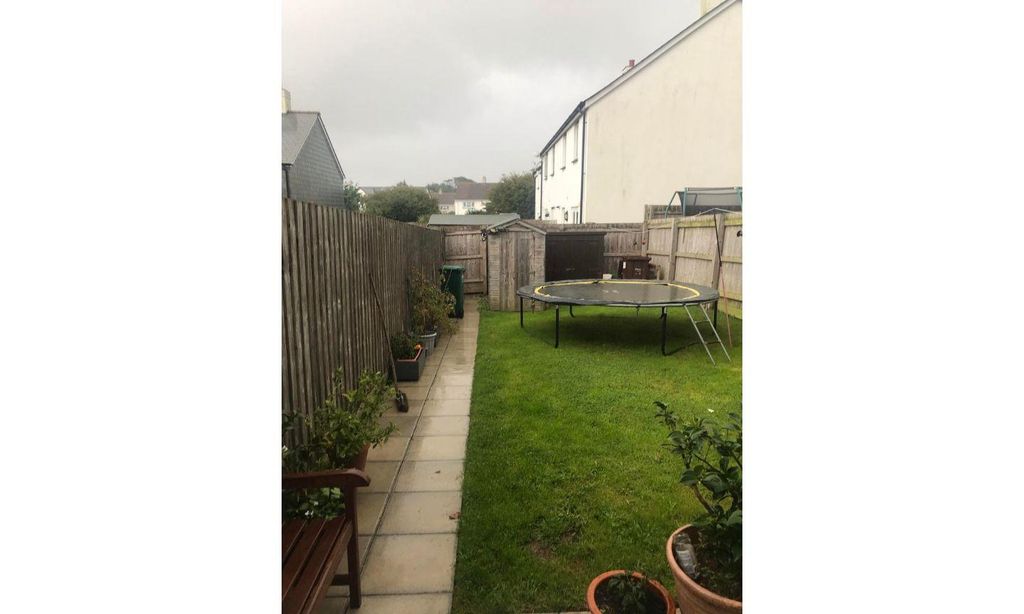 Property photo 2 of 10