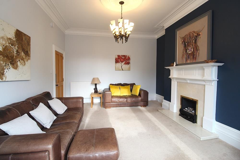Property photo 2 of 11 Lounge Alt