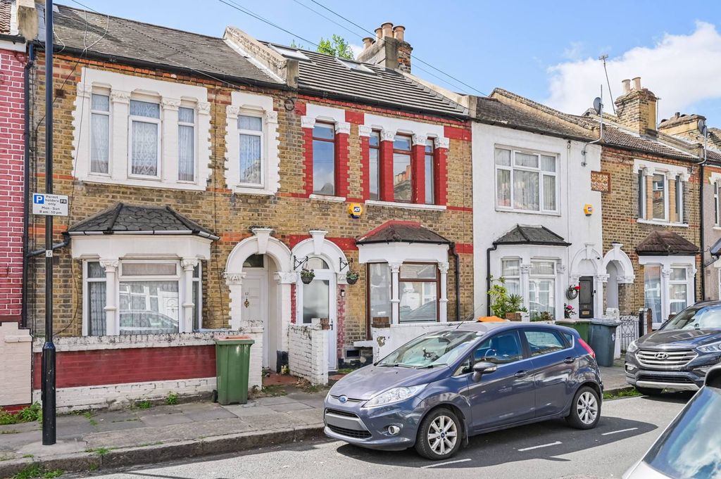 Property photo 2 of 22