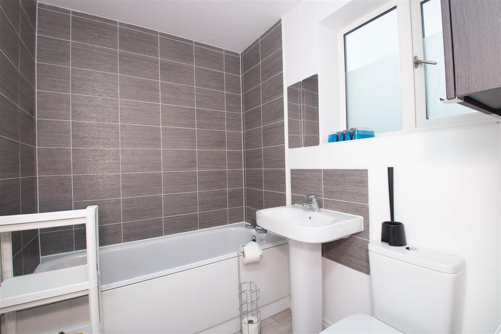 Property photo 3 of 18 Cliff.Jpg