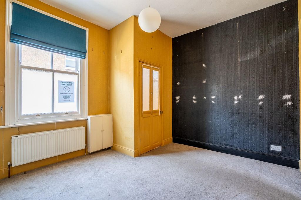 Property photo 3 of 12 Living Room