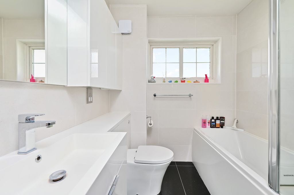 Additional image 15 of 4 bed detached house for saleVirginia Gardens, Farnborough GU14
