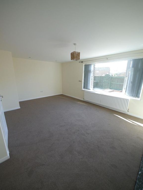 Property photo 3 of 23