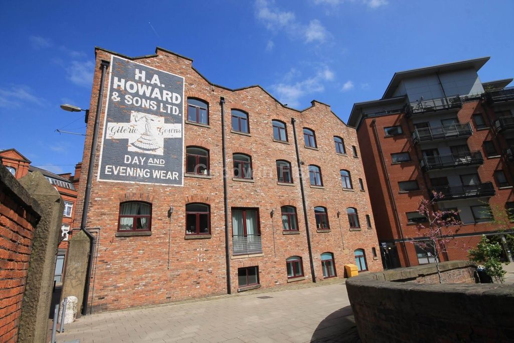 Property photo 1 of 10