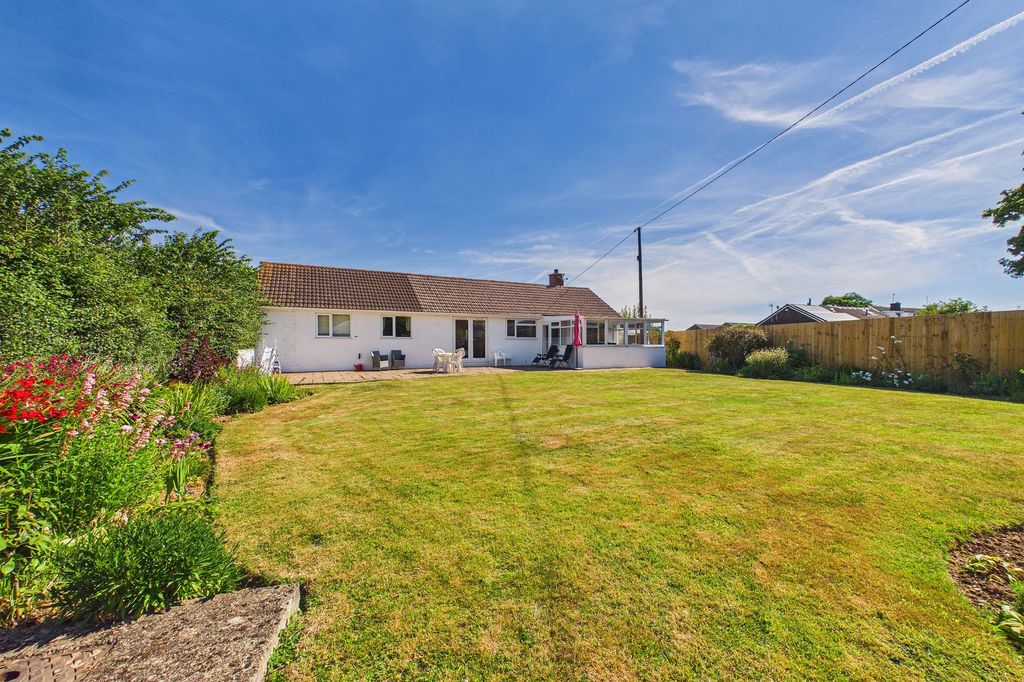 Property photo 1 of 25