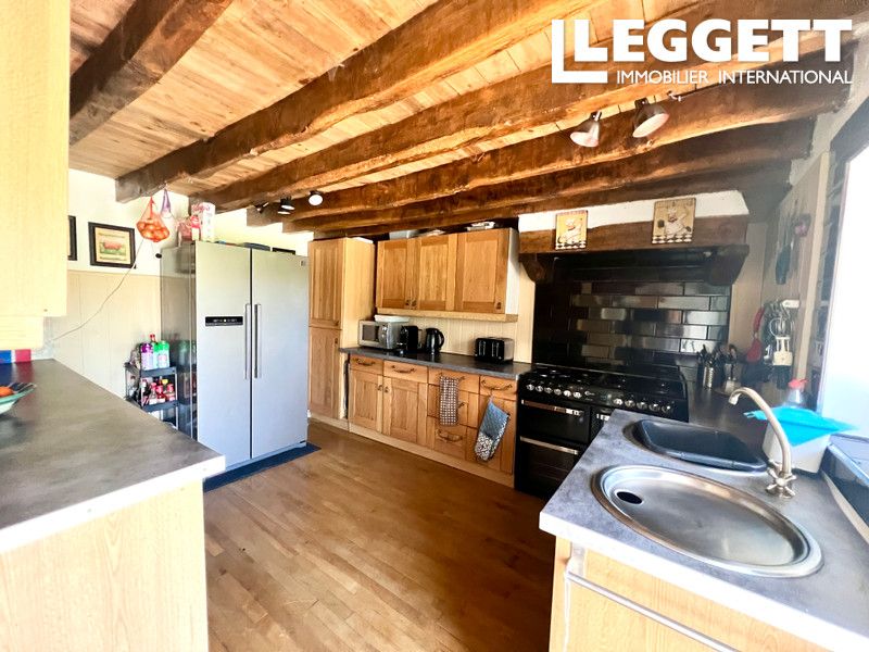 Property photo 2 of 10