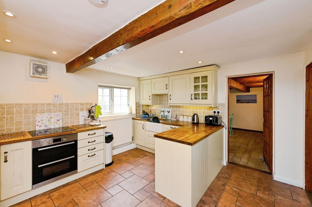 Property photo 2 of 44 Pbox-Img.Jpg