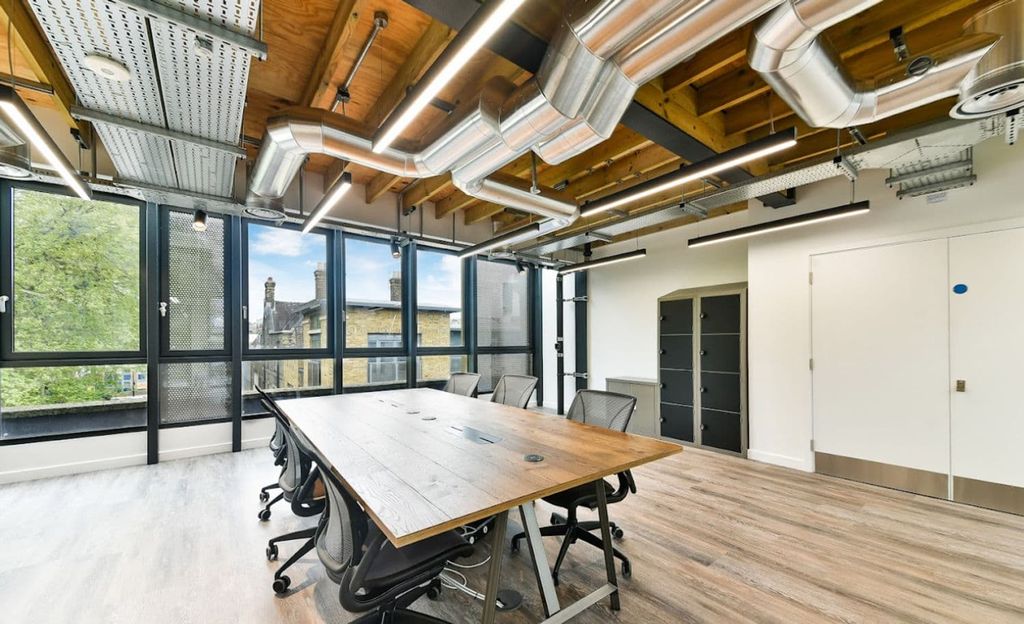 Property photo 2 of 6