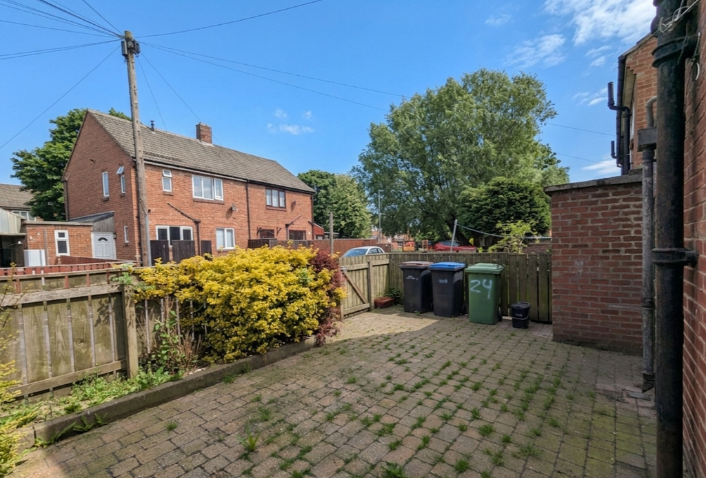 Property photo 2 of 12