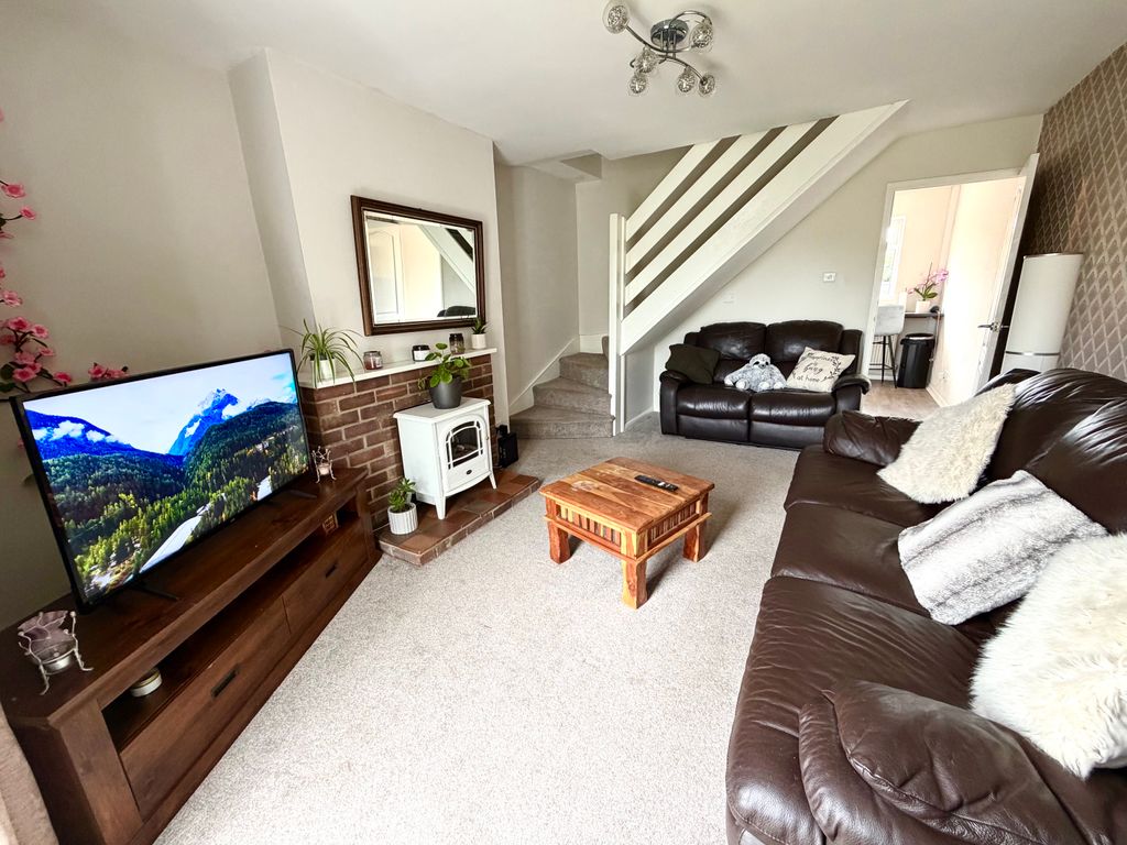 Property photo 2 of 12