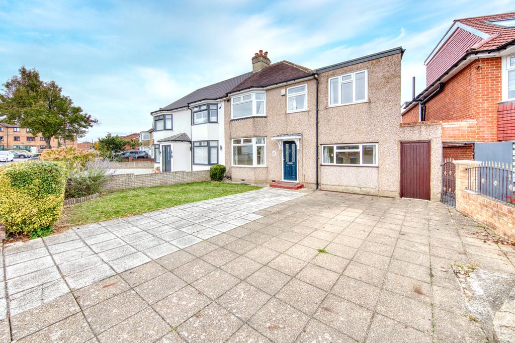 Property photo 3 of 22