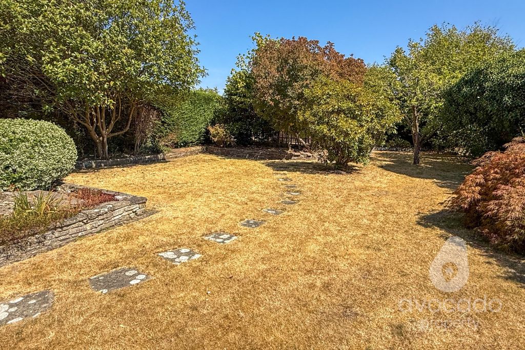 Property photo 2 of 16 5364127