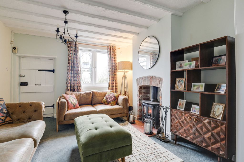 Property photo 2 of 26