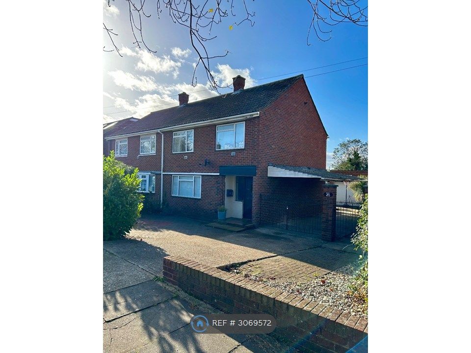 Property photo 2 of 35