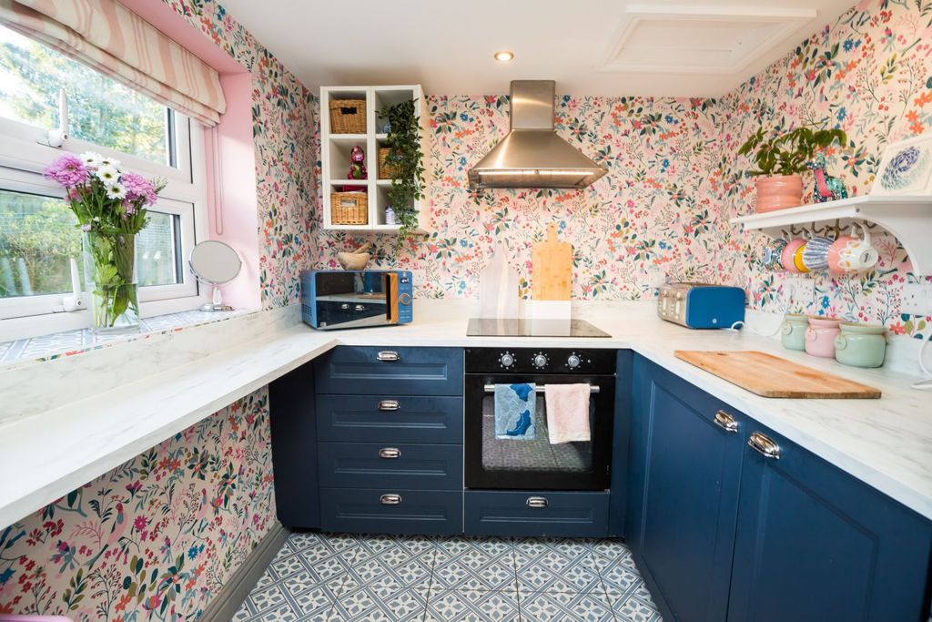 Property photo 1 of 23 Kitchen