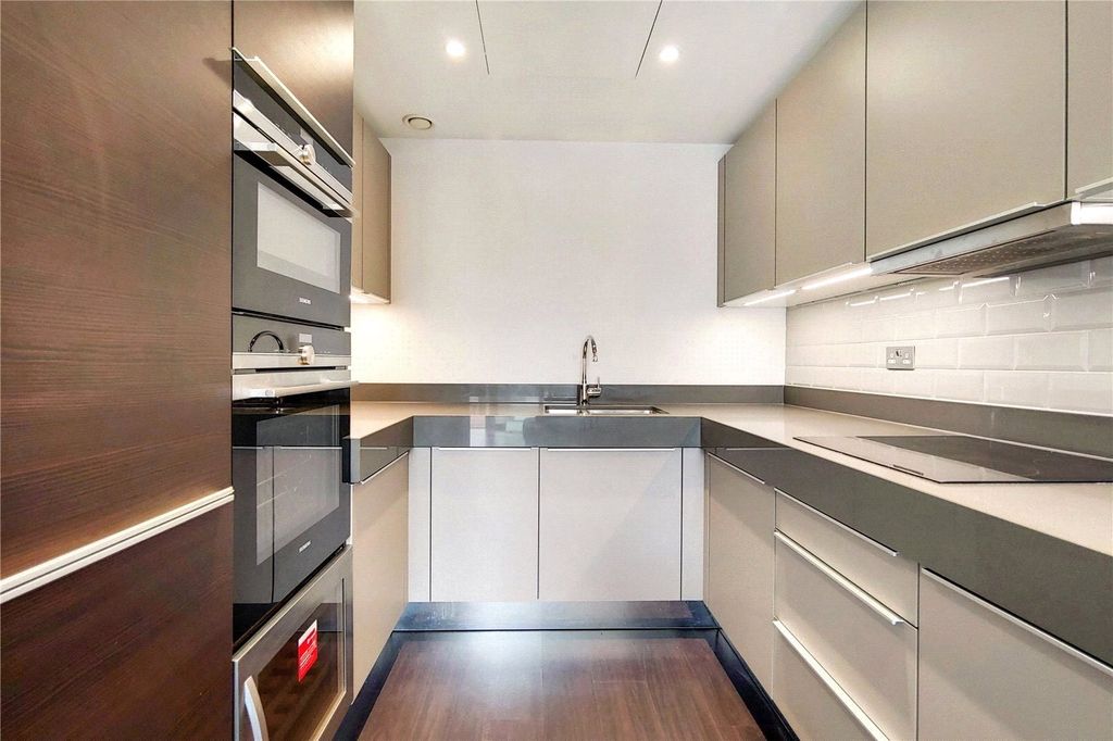 Property photo 3 of 9 Picture No. 14