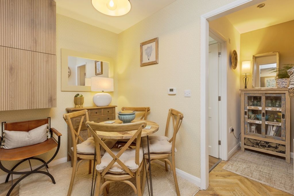 Property photo 3 of 20 Pbox-Img.Jpg