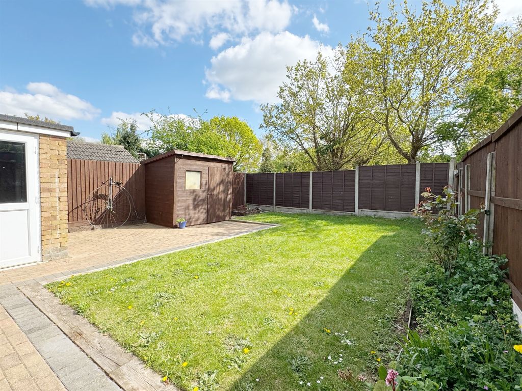 Property photo 2 of 17