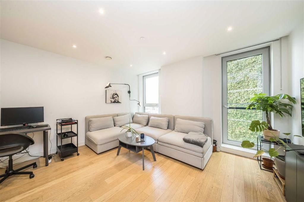 Property photo 2 of 7
