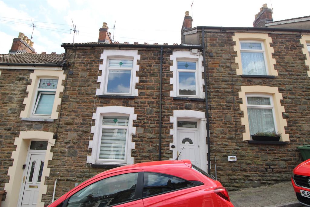 Property photo 1 of 11