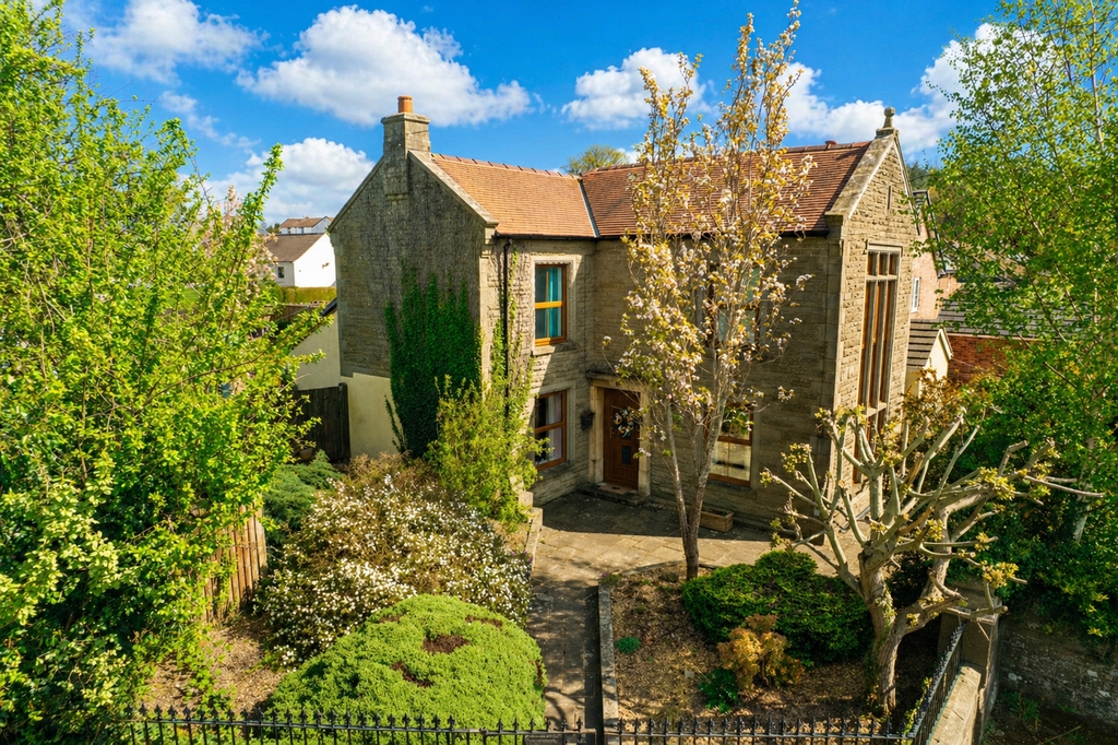 Property photo 1 of 24