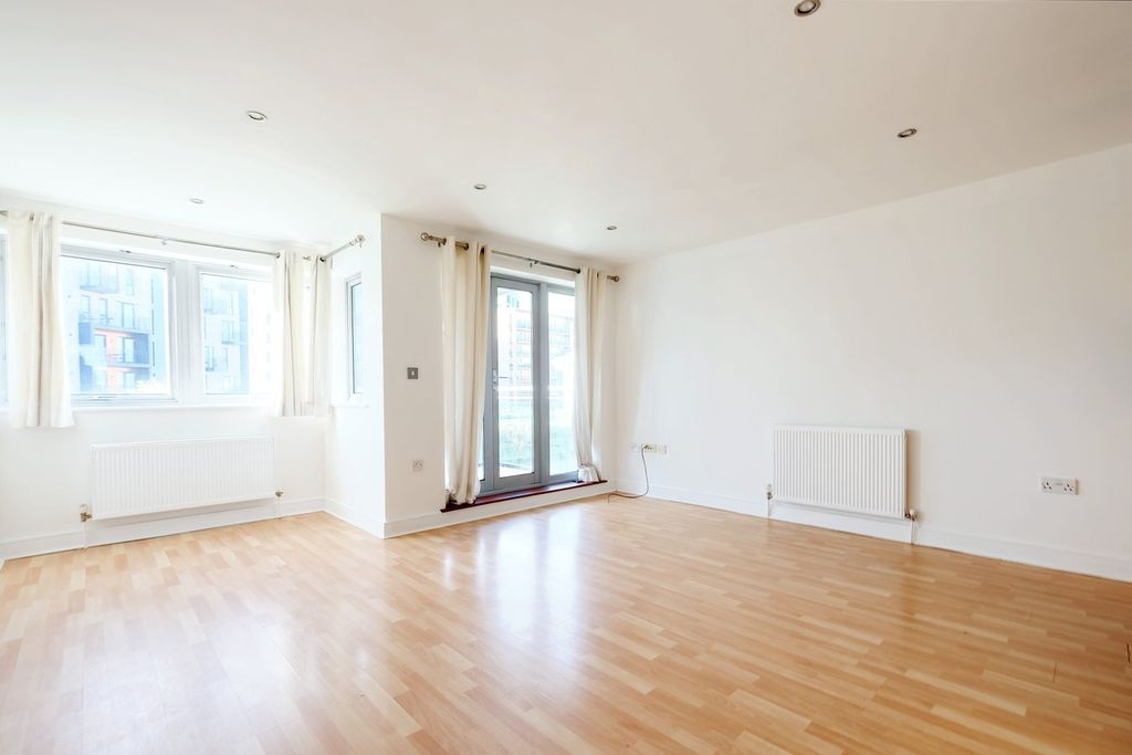 Property photo 3 of 9