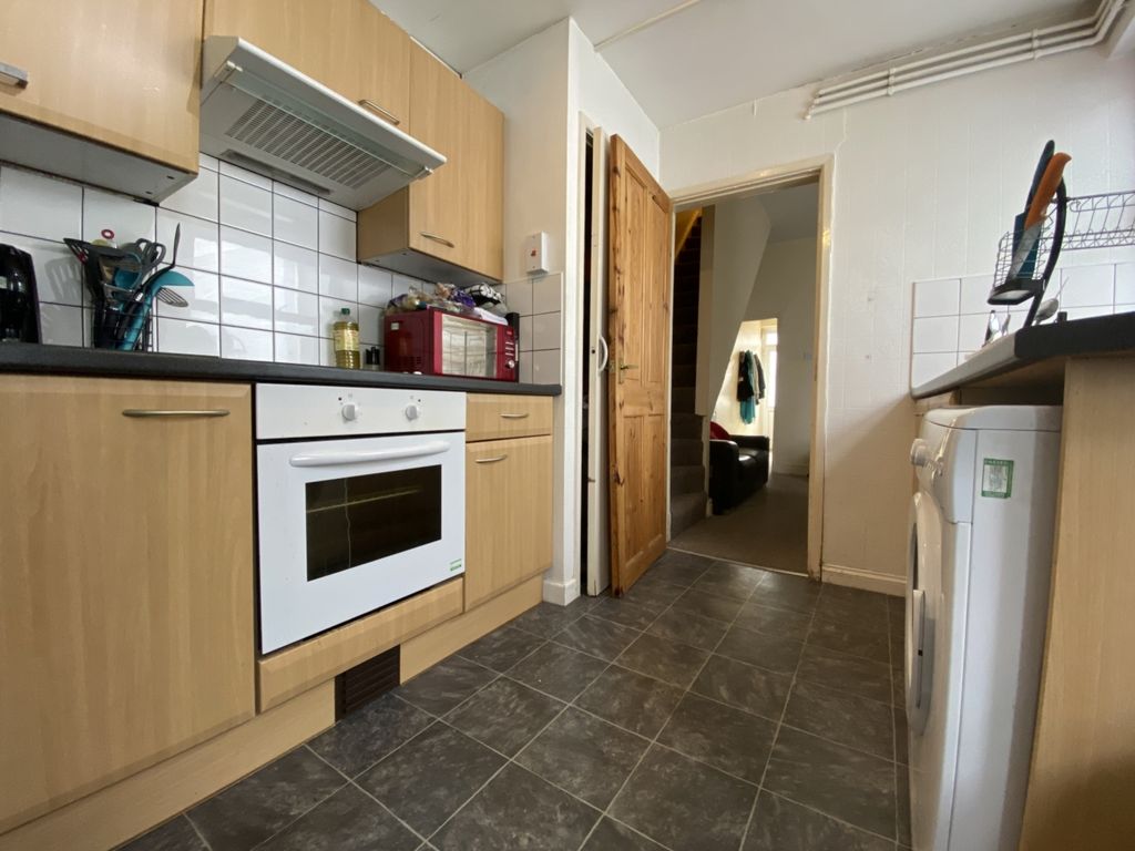 Property photo 3 of 9 Plasnewydd Rd (2)