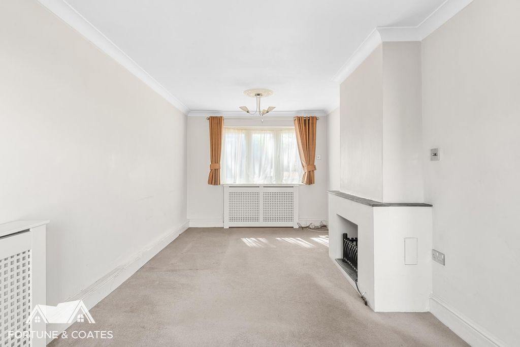Property photo 2 of 18 Abbotsweld_1.Jpg