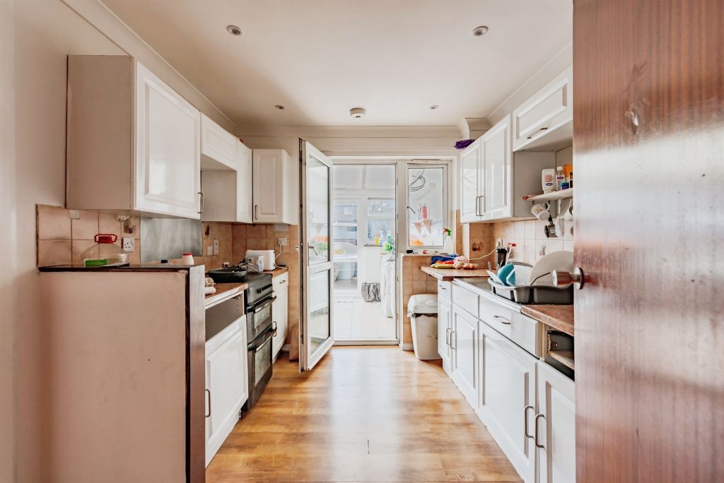 Property photo 3 of 13
