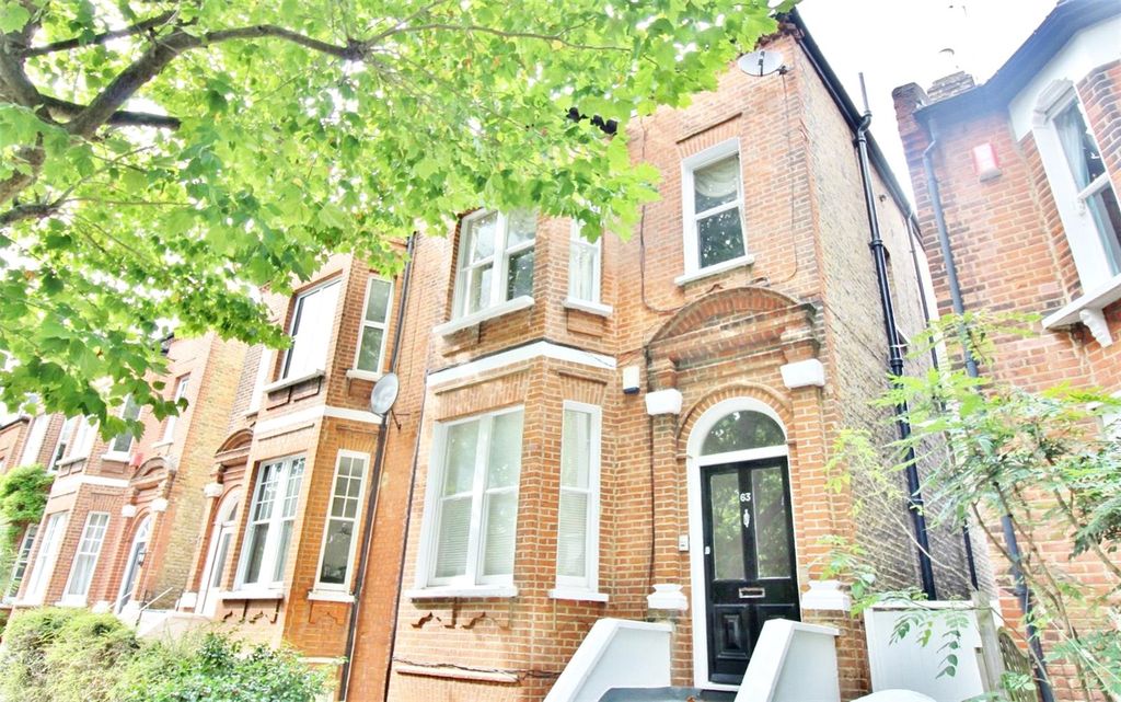 Property photo 1 of 8 External