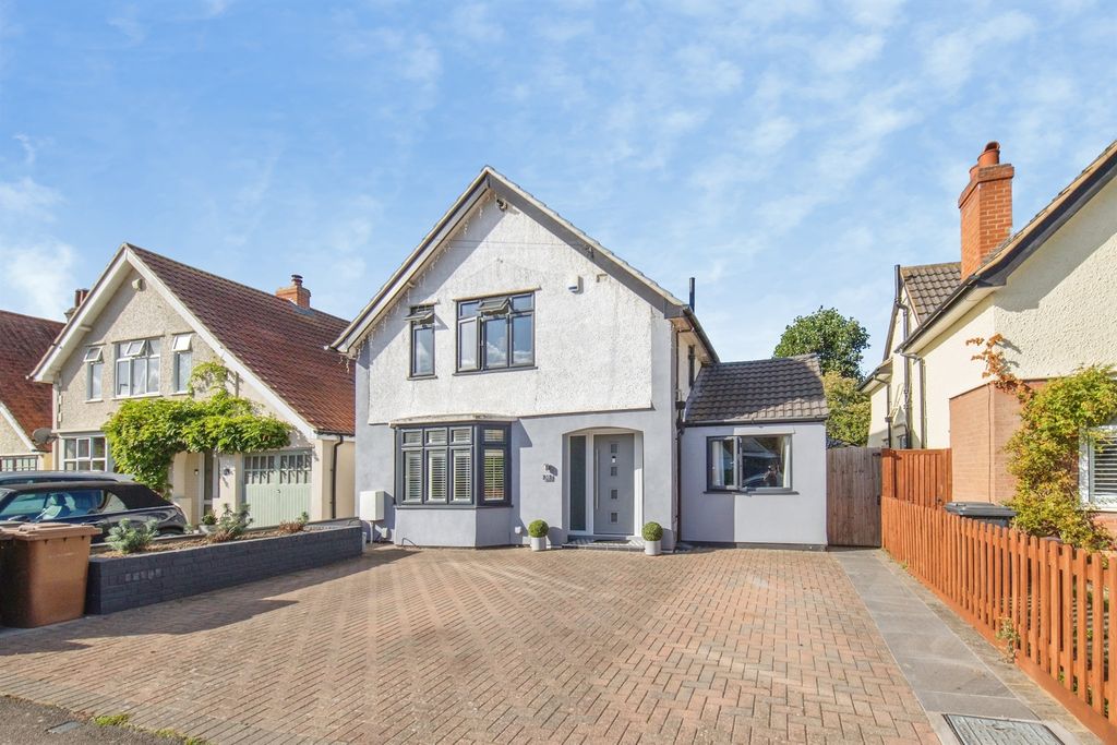 Property photo 1 of 27