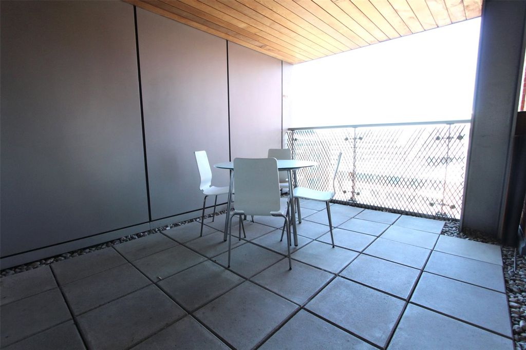 Property photo 2 of 8 Picture No. 07