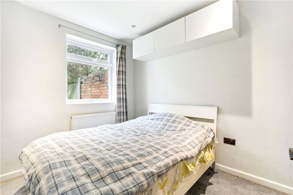 Property photo 3 of 5