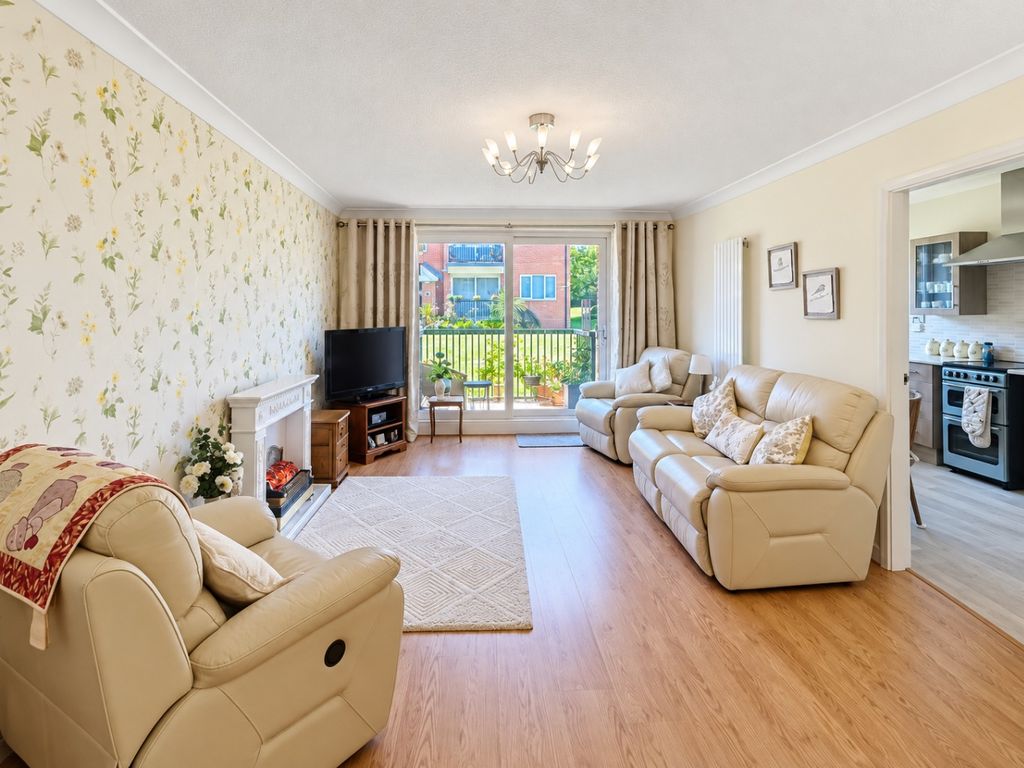 Property photo 3 of 18 5174702