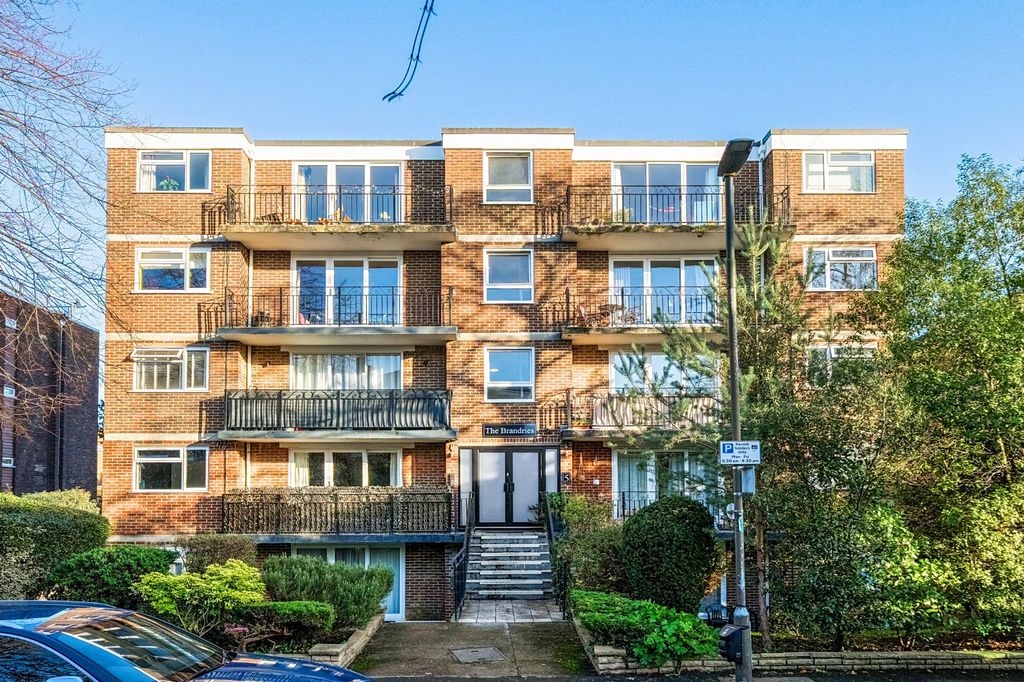 Property photo 1 of 18 Picture No. 03