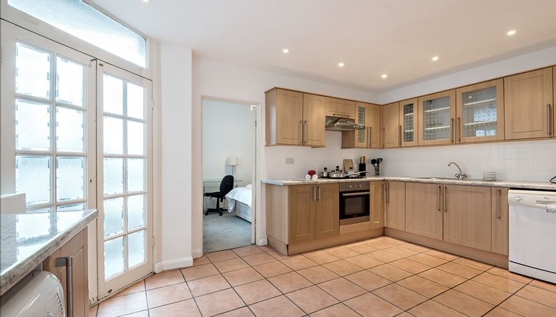 Property photo 1 of 15 Photo 0